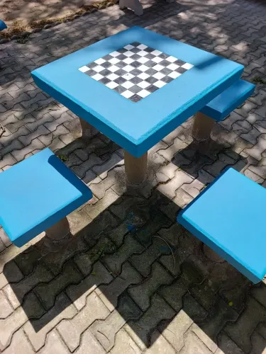 Jogo de mesa de concreto 