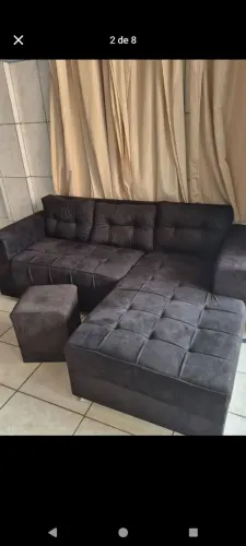 Sofá de canto com puff