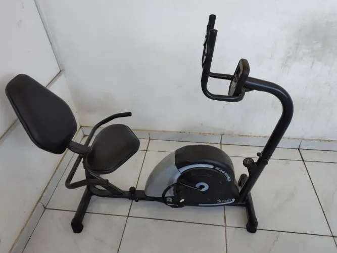 Bicicleta ergométrica horizontal