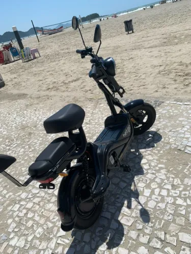 Scooter Elétrica Two Dogs