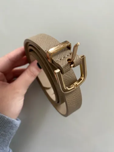 Cinto Feminino Bege Dourado Elegante