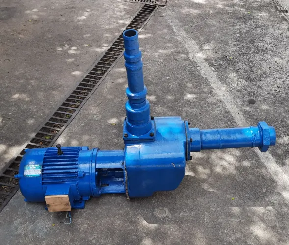 Bomba industrial Dancor Azul 7,5 cv, trifásica 220 e 380