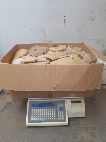 Pedaços e Restos de Velas Para Reciclagem (Aproximadamente 25 Kg.)