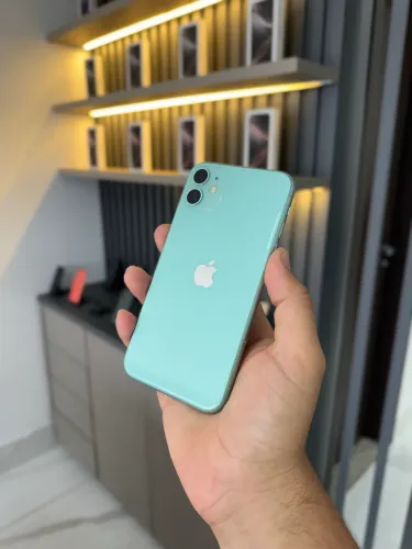 iPhone 11 64 gigas verde