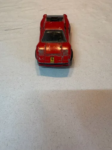 Miniatura Ferrari GTO Majorette 1/64 sucata   - leia