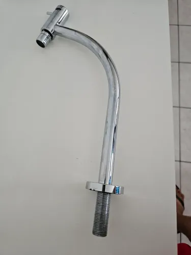 Torneira CELITE de bancada, inox, usada