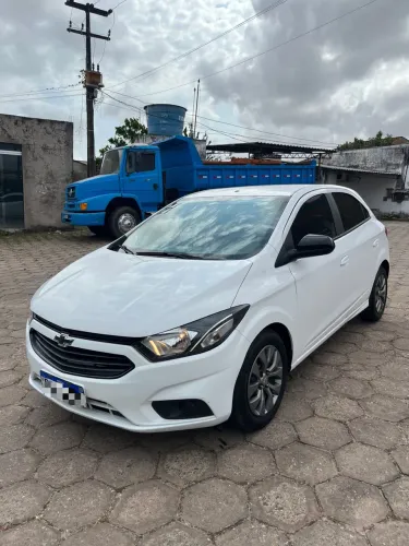 Onix joy black 1.0 carro extra