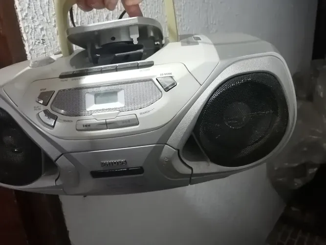 Rádio/CD Player Philips, só funciona o rádio! 