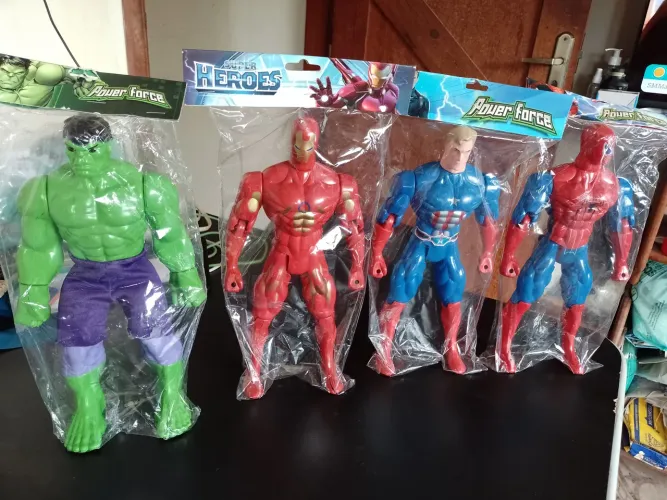 SUPER HERÓIS GRANDES 30cm