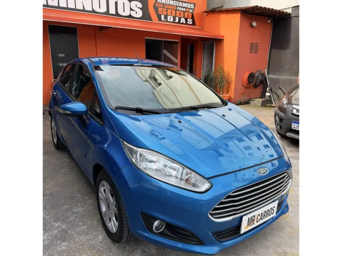 Ford Fiesta 1.6 SE Hatch 16V Flex 4P Powershift 2014