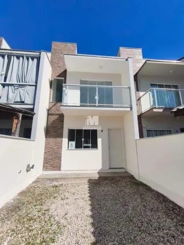 Casa residencial à venda no Bairro Rio Branco, em Brusque/SC