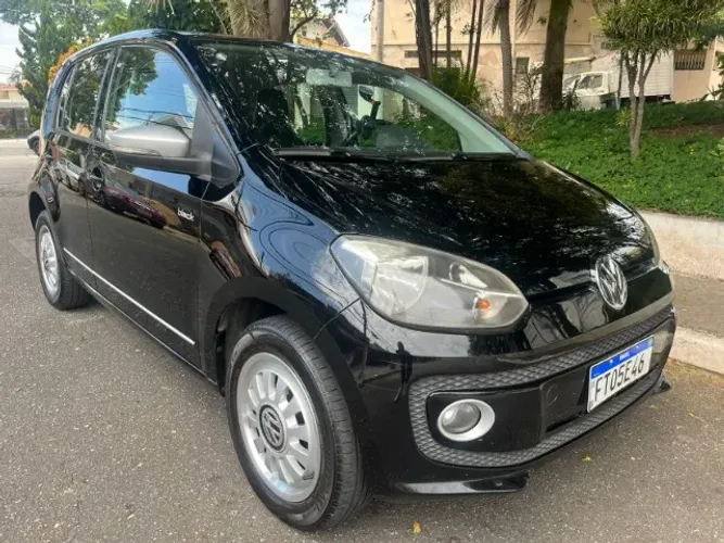 Volkswagen Up! Black/white/red 1.0 T. Flex 12V 5P 2015