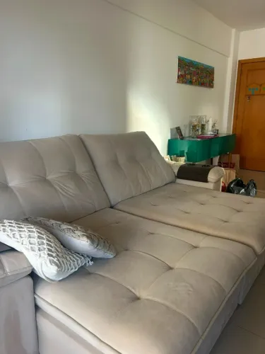 Sofá Retrátil e Reclinável Quatro Lugares