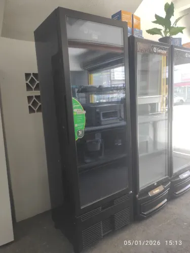 Bh Geladeira expositora bebidas 450 litros Imbera 
