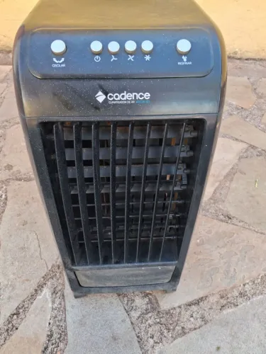 Vendo Climatizador com defeito R$140