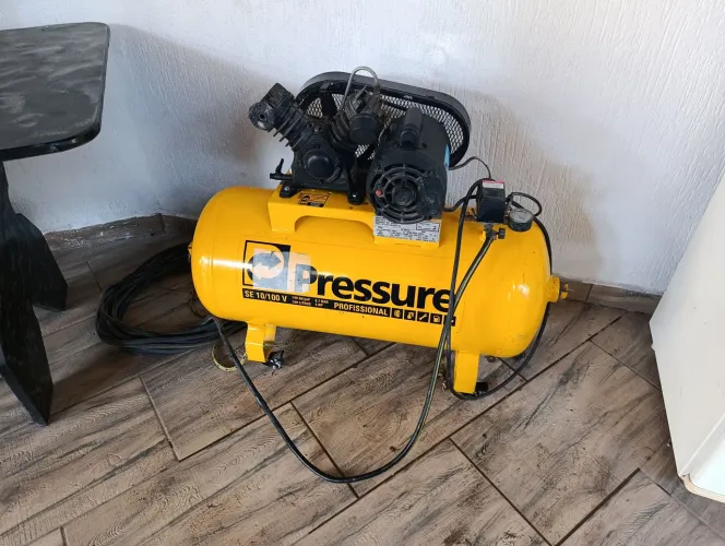 Compressor a ar 100 Litros 2HP