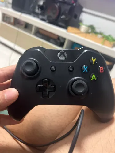 Controle xbox one fat não tem bluetooth 