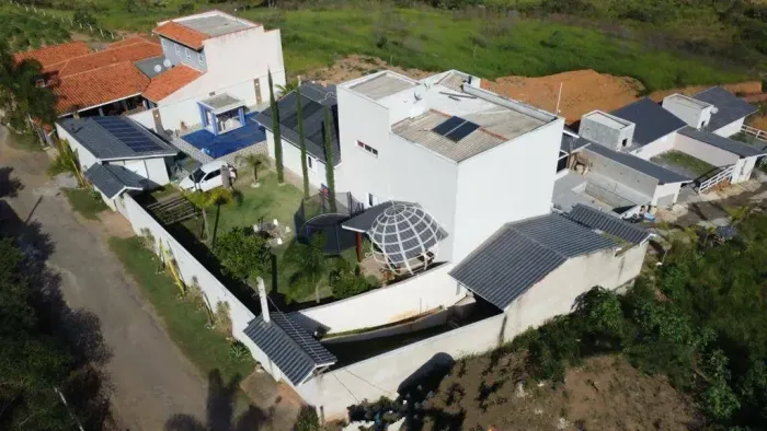 Casa com 3 dormitórios à venda, 844 m² por R$ 1.500.000,00 - Centro - Piracaia/SP