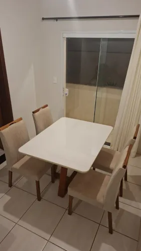 Kit mesa De Jantar com 4 cadeiras Tampo Retangular Com Vidro 1,20mx0,90m