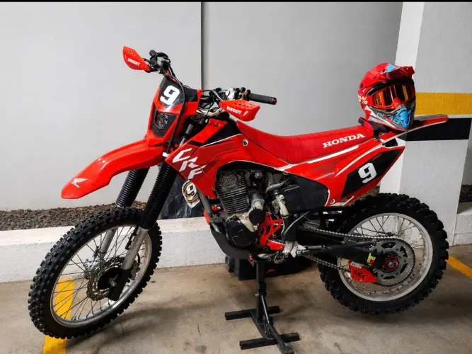 Crf 230f 2019 muito nova!!!
