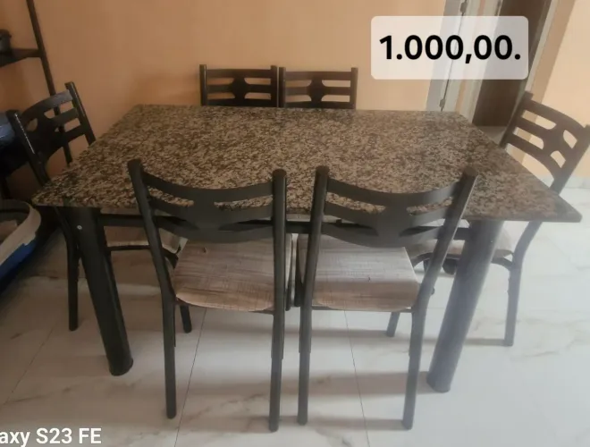Mesa de marmore