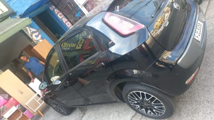 Fiat Punto Essence 1.6 Flex 16V 5P 2014