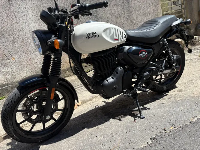 Royal Enfield Hunter 350 cc Branca