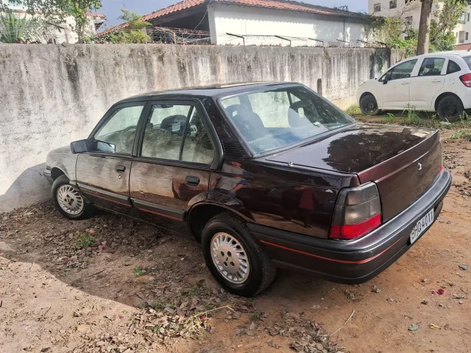 Chevrolet Monza GL 2.0 Efi/sl/l/650/club/barc.2e4p (álcool) 1992