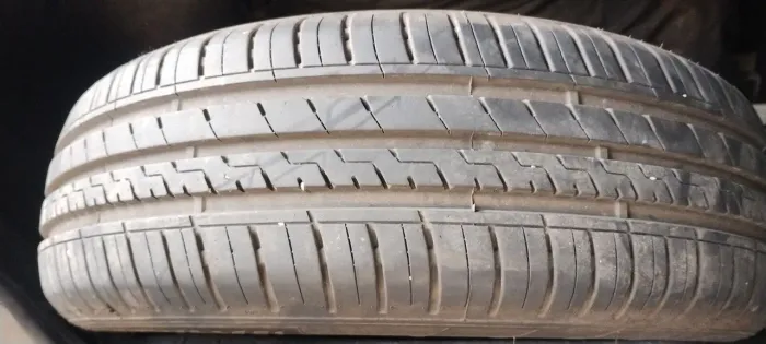 Pneu. Aro 15 modelo 175/65