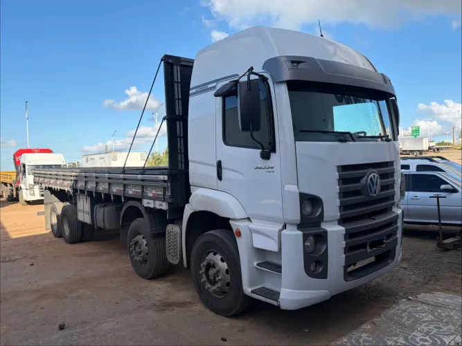 VW 30.330 - 2019 único dono