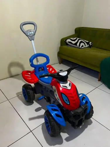 Quadriciclo Infantil Spider 2 em 1