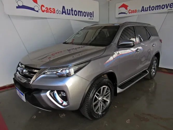 Toyota Hilux CS 4X4 2.8 TDI Diesel Aut. 2020