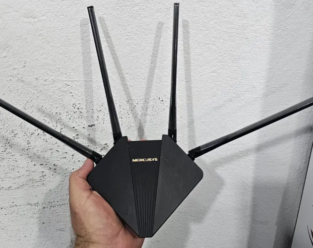 Roteador 4 antenas Giga wi-fi MG30 mercusys