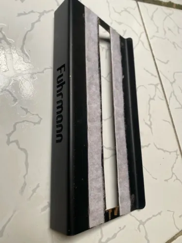 Pedalboard Miniboard em Aço Carbono Reforçado Universal 30x14 cm - Preto