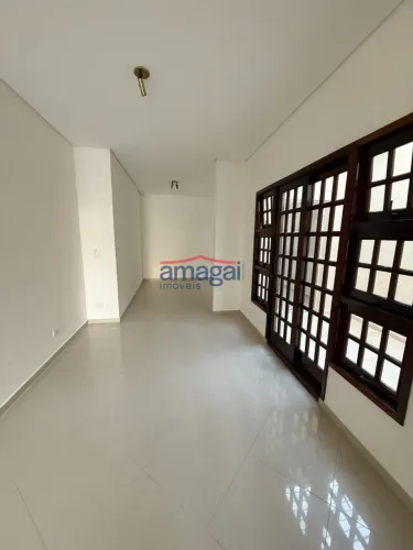 Imóvel Comercial com banheiro para alugar no Jardim Leonídia