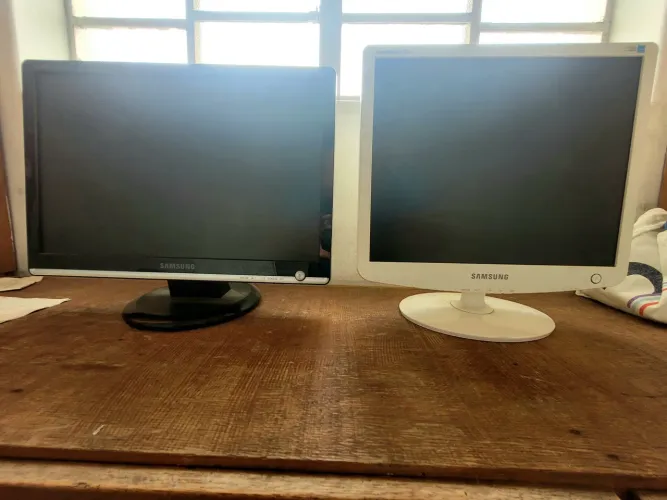 Monitores Samsung com defeito (modelos SyncMaster 932BW e 732N)