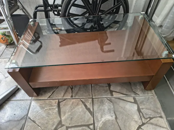 Mesa madeira de apoio e centro 