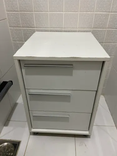 Gaveteiro branco