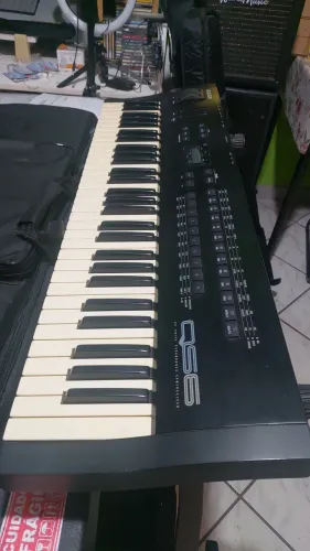 Teclado Alesis QS6