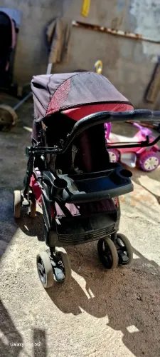 Vende-se carrinho de bebê 