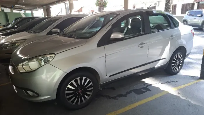 Fiat Grand Siena Attrac. 1.4 EVO F.flex 8V 2013