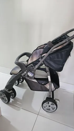 Carrinho de bebê burigotto AT6 - Higienizado