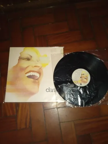 Disco de vinil Clara Nunes Canto das três raças conservado lavado plásticos novos 