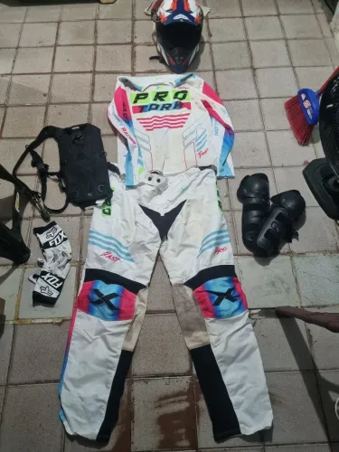 Kit roupa de trilha 
