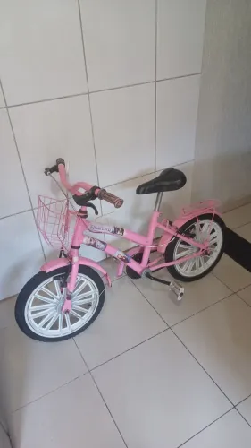 Bicicletas usadas bem conservada funcionando bem