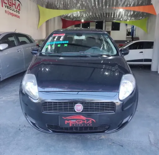 Fiat Punto Attractive 1.4 Fire Flex 8V 5P 2011
