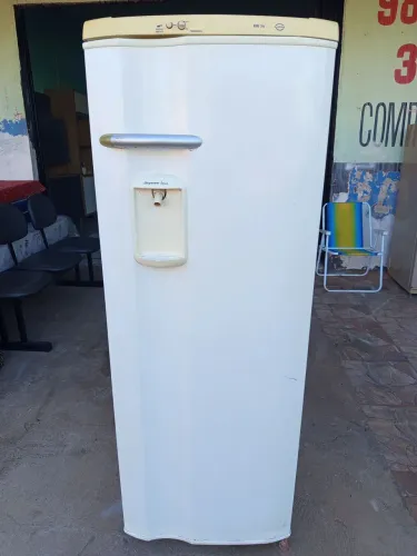Geladeira Electrolux 340L