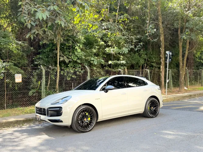 Porsche Cayenne Coupe E-hybrid 3.0 V6 462cv 2021