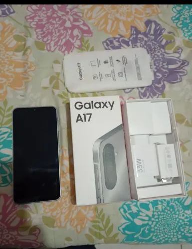 Vendo Samsung a17 128g Função NFC 