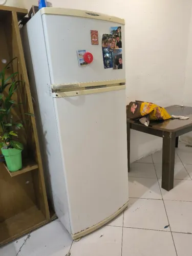 Geladeira para retirada de peças ou ajuste